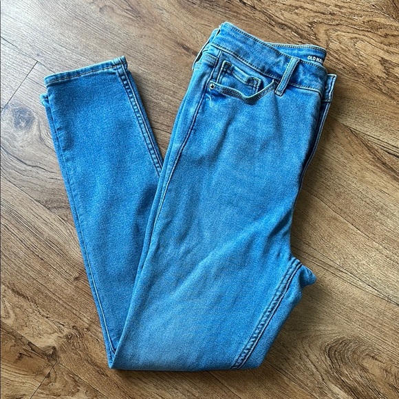 Old Navy Women's Blue Jeans - Picture 1 of 2